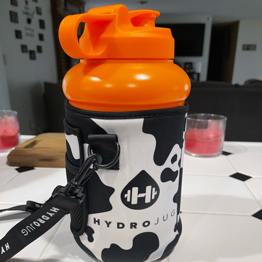 Hydrojug OG cow sleeve and neon orange pro jug
